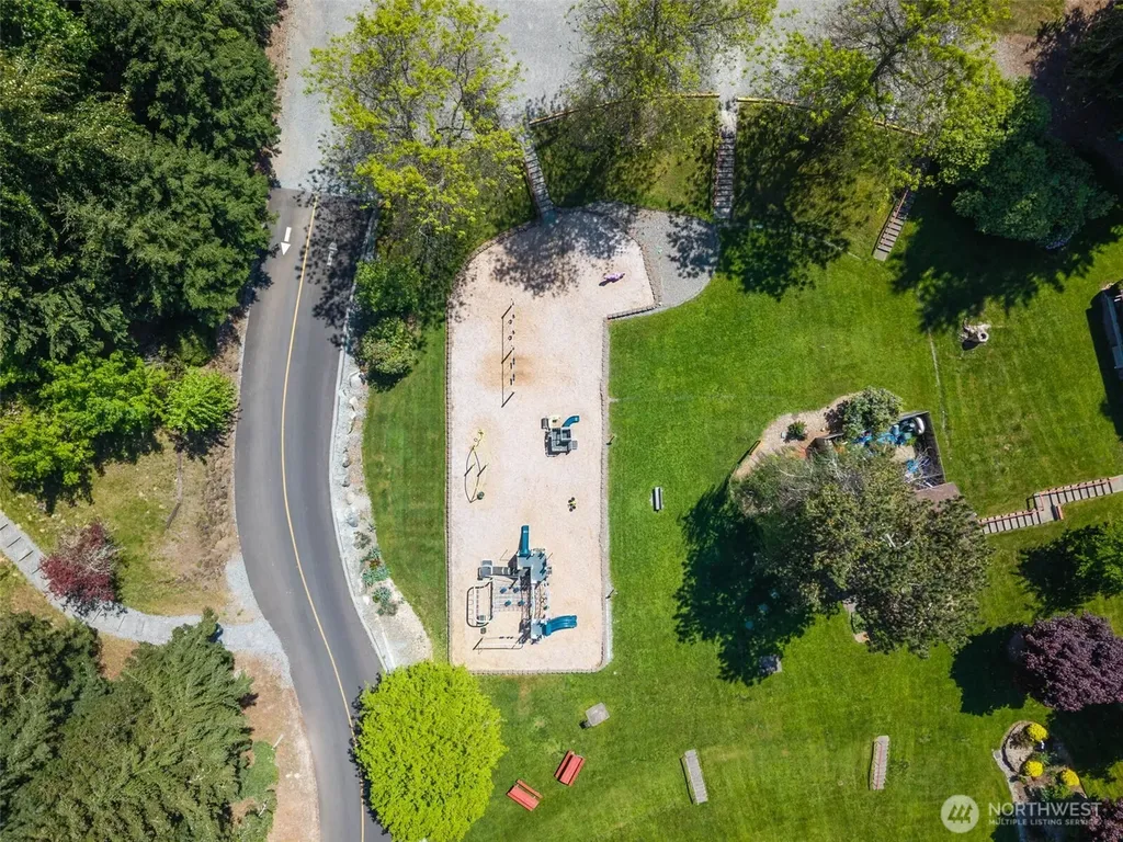 4823 W Tapps Dr E Lake Tapps WA 98391