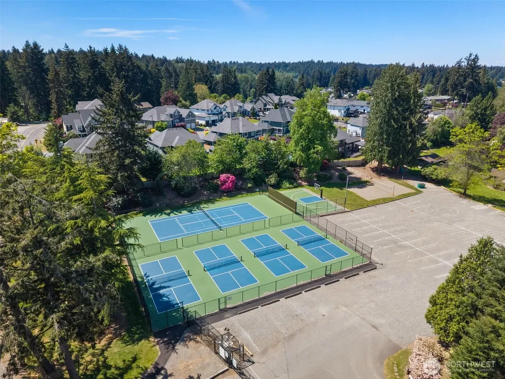 4823 W Tapps Dr E Lake Tapps WA 98391