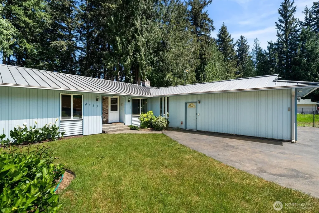 4823 W Tapps Dr E Lake Tapps WA 98391