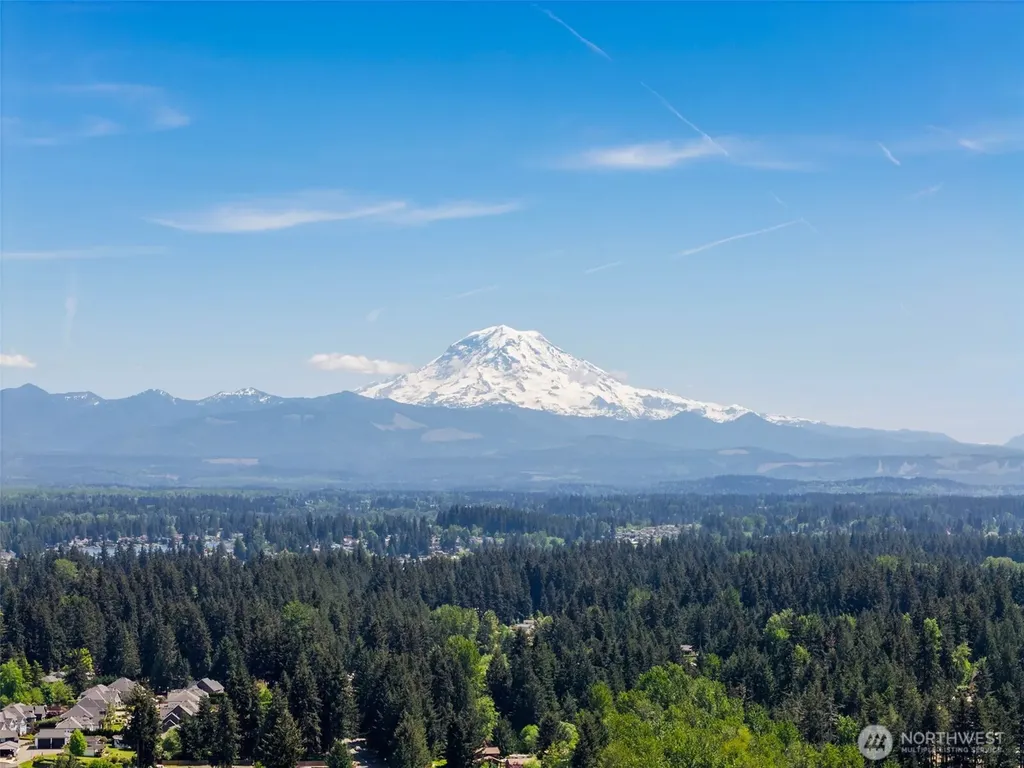 4823 W Tapps Dr E Lake Tapps WA 98391