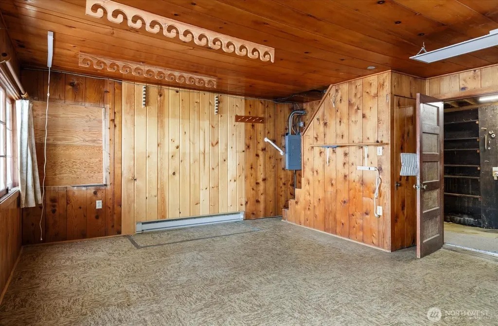 8339 Franklin Road Clinton WA 98236