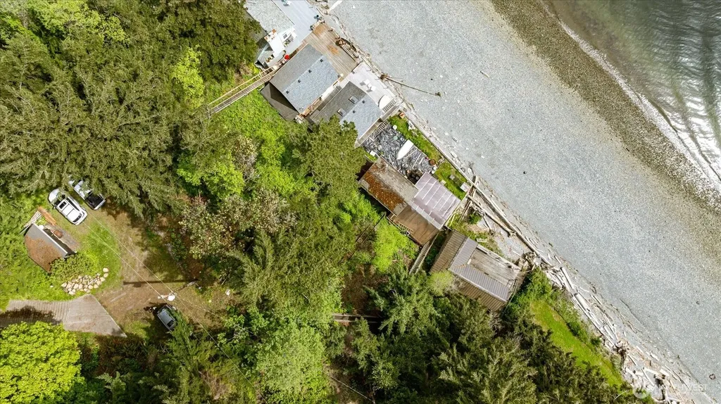 8339 Franklin Road Clinton WA 98236