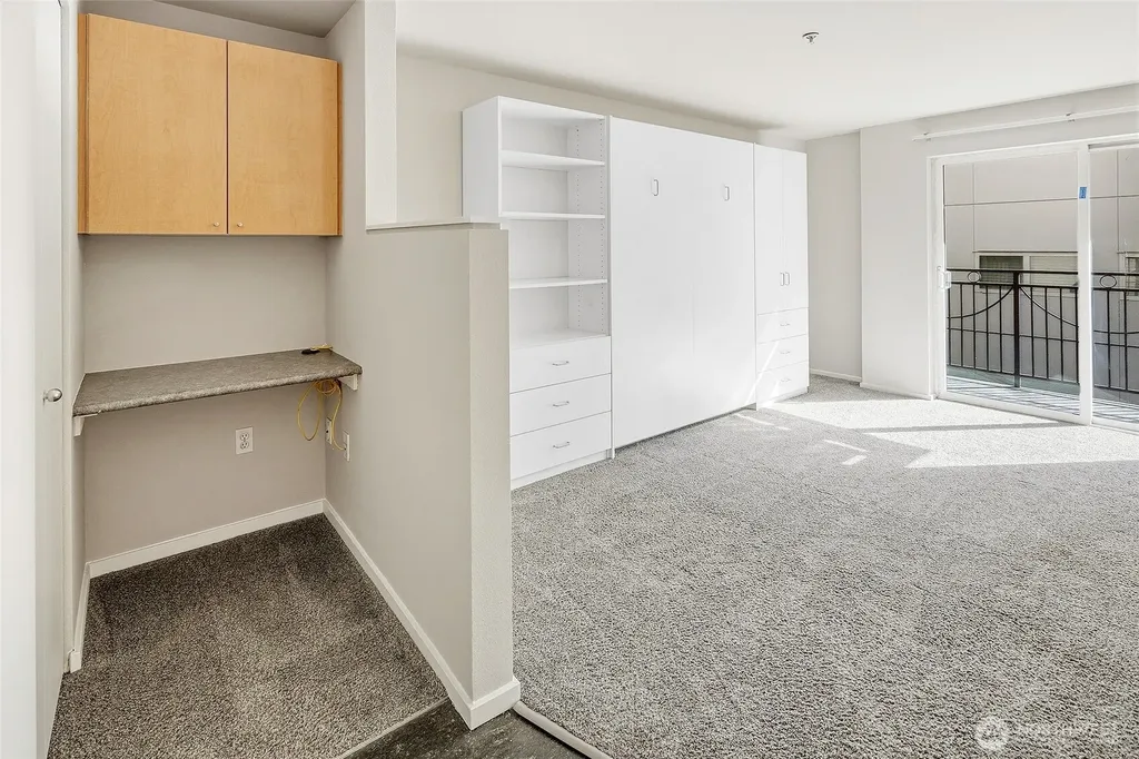 425 Vine Street Seattle WA 98121