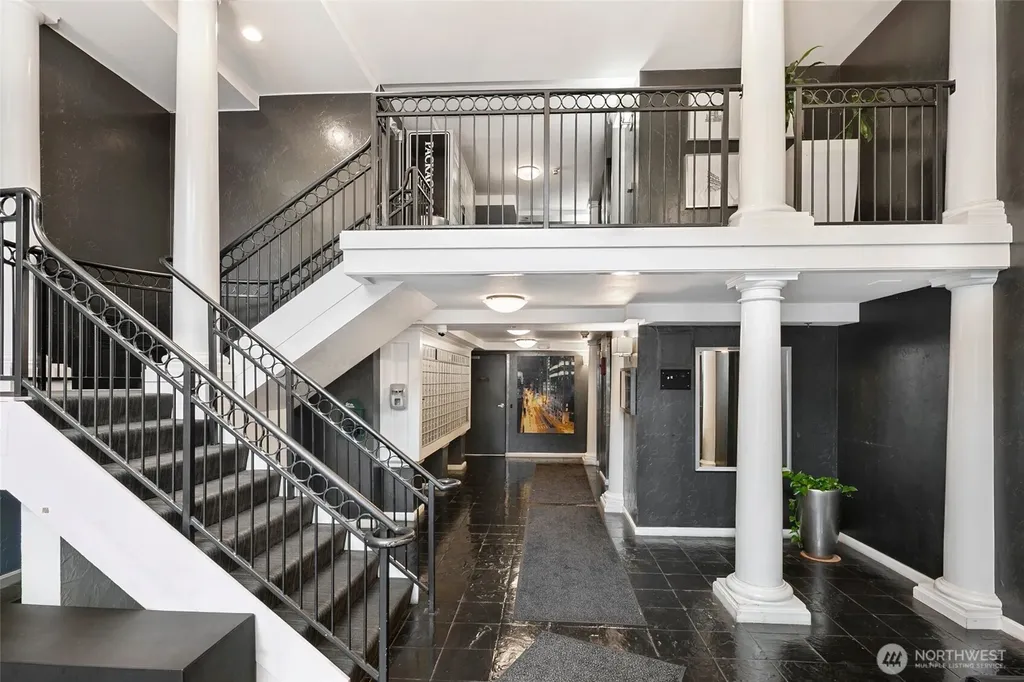 425 Vine Street Seattle WA 98121