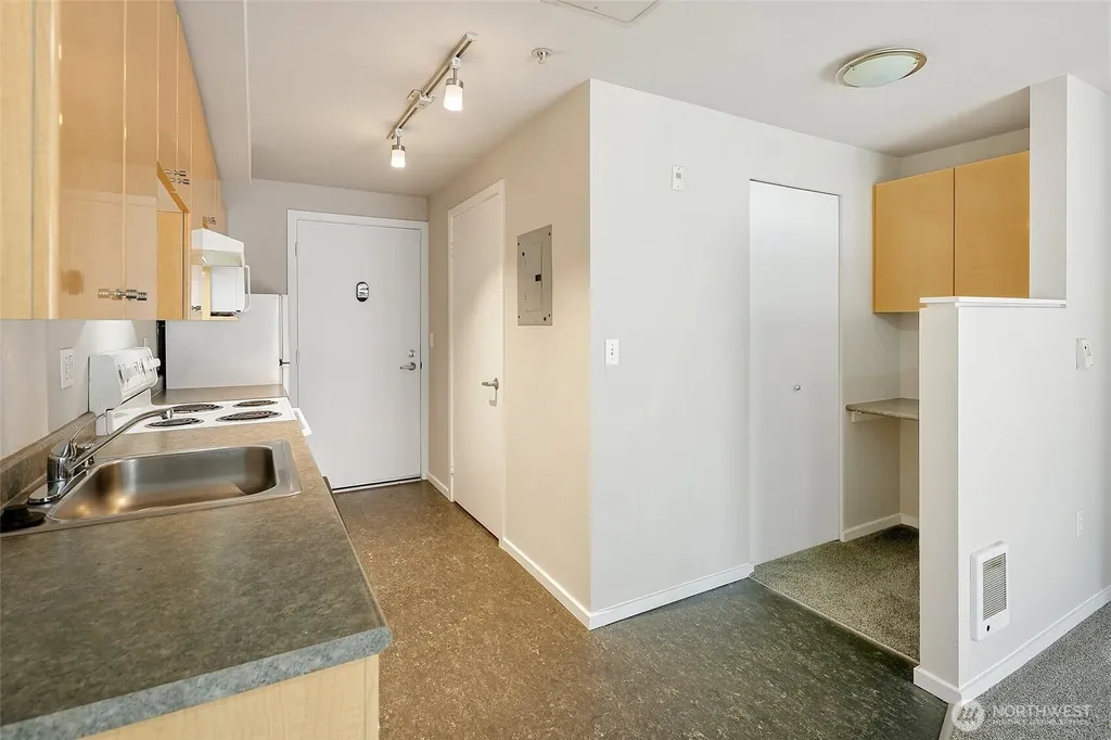 425 Vine Street Seattle WA 98121