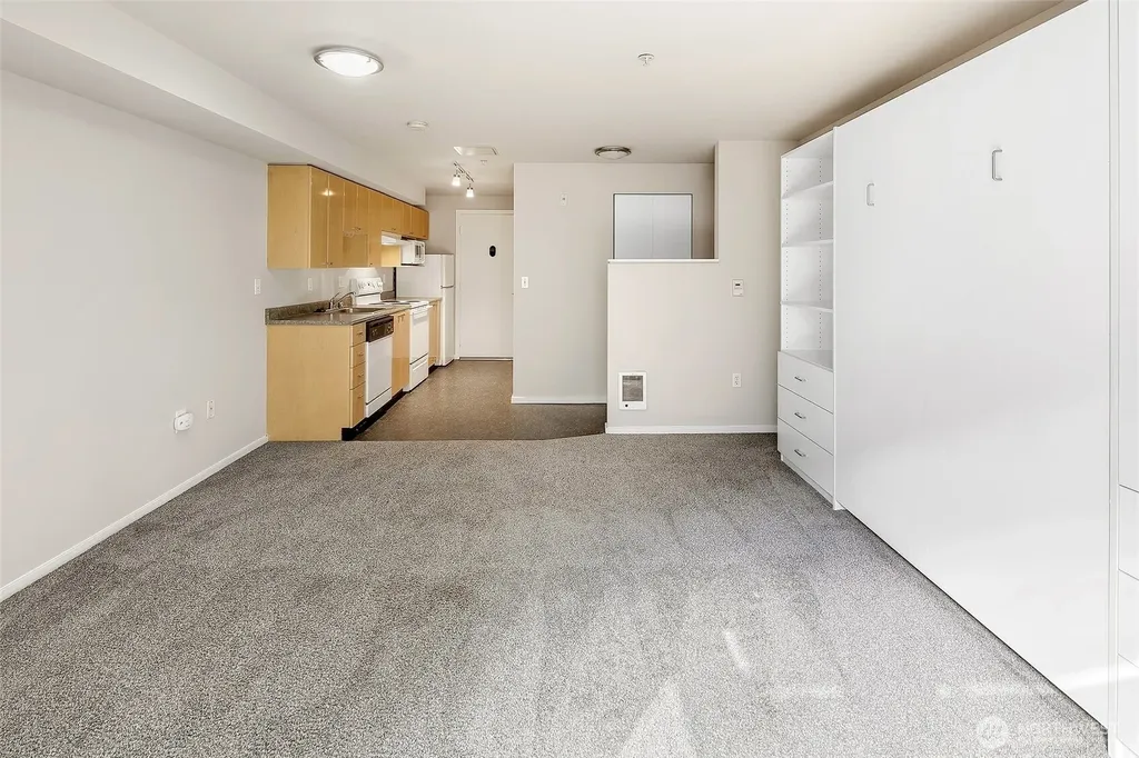 425 Vine Street Seattle WA 98121