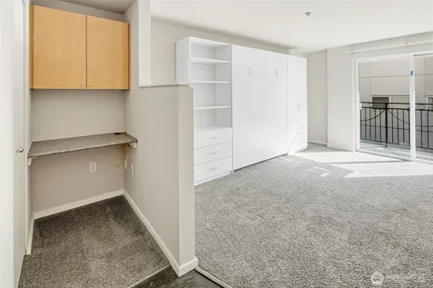 425 Vine Street Seattle WA 98121