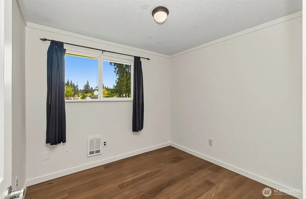 13518 47th Drive NE Marysville WA 98271