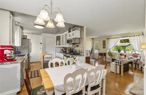 13518 47th Drive NE Marysville WA 98271