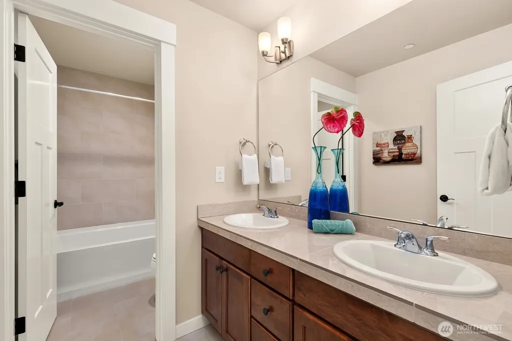 7050 171st Avenue SE Bellevue WA 98006