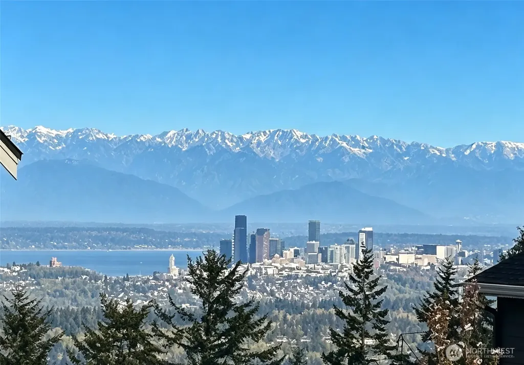 7050 171st Avenue SE Bellevue WA 98006