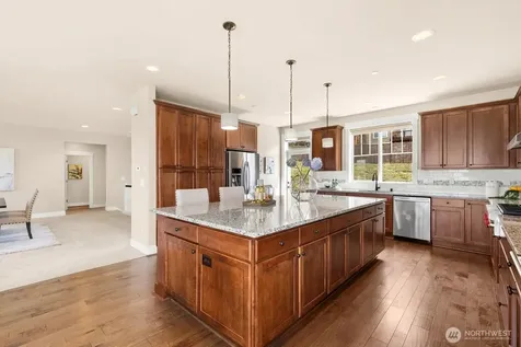 7050 171st Avenue SE Bellevue WA 98006