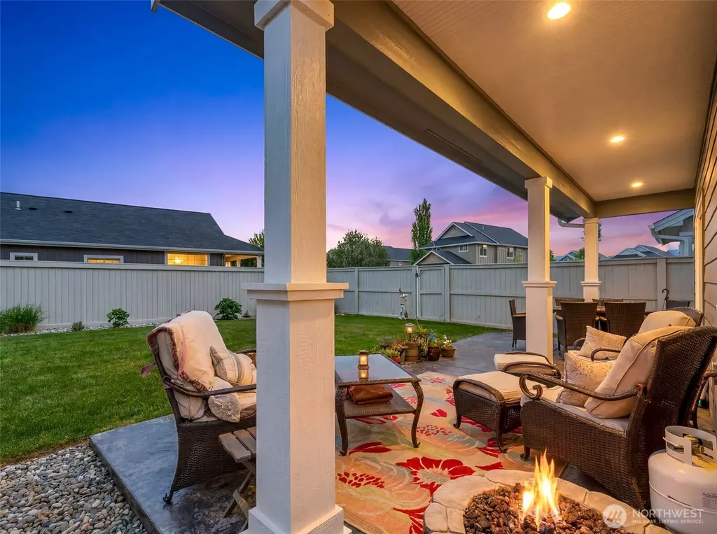 2452 NW Columbia Avenue East Wenatchee WA 98802