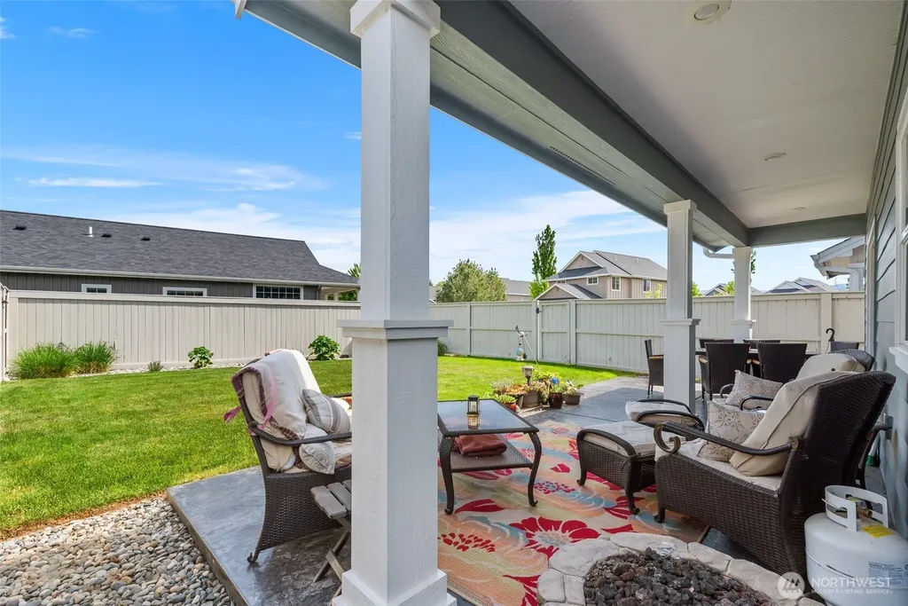 2452 NW Columbia Avenue East Wenatchee WA 98802