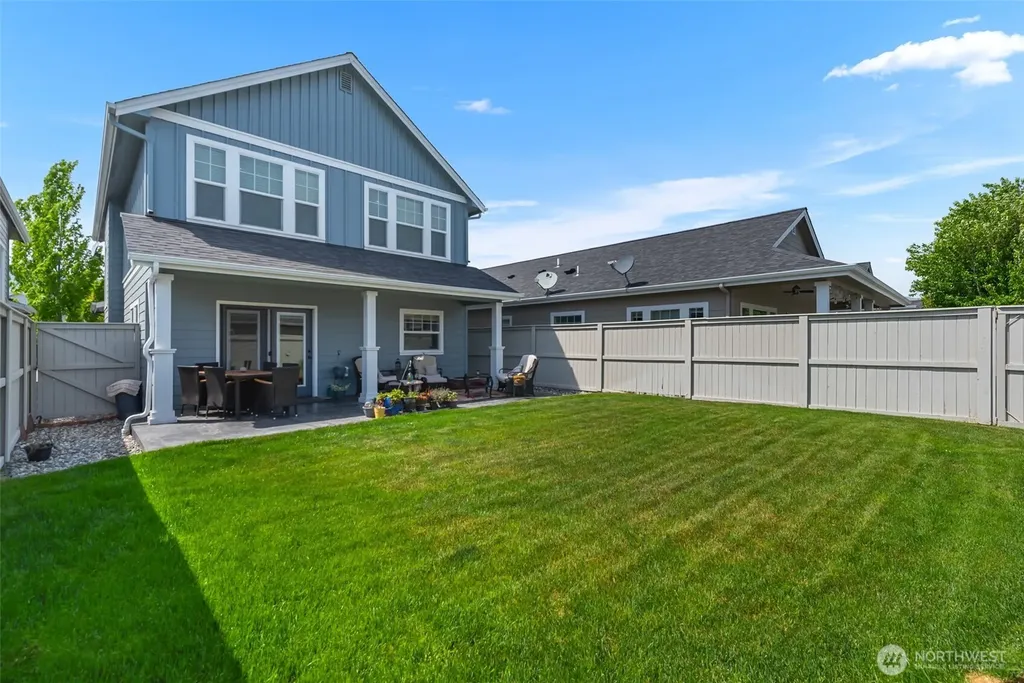 2452 NW Columbia Avenue East Wenatchee WA 98802