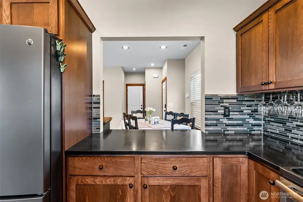 2452 NW Columbia Avenue East Wenatchee WA 98802