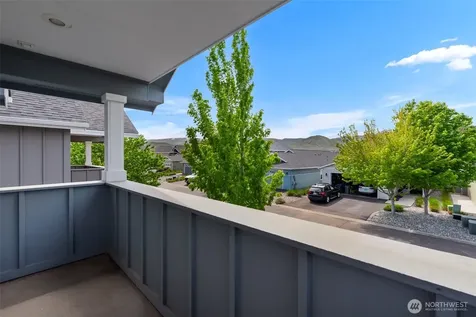 2452 NW Columbia Avenue East Wenatchee WA 98802
