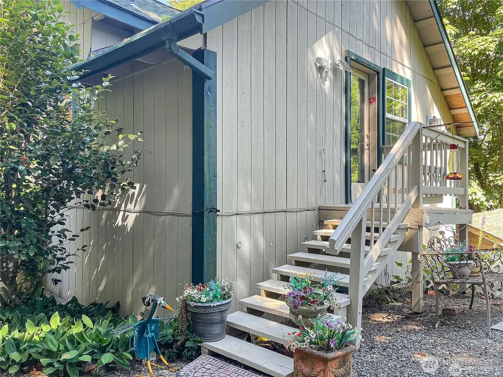 890 Wynwood Drive Shelton WA 98584