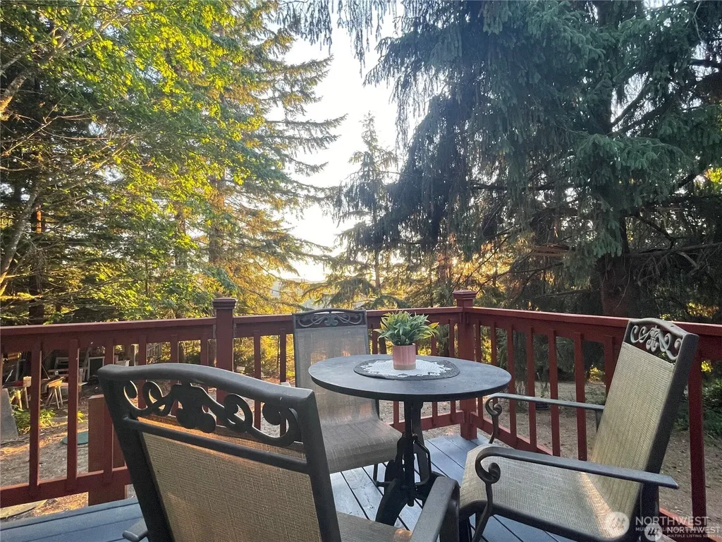 890 Wynwood Drive Shelton WA 98584