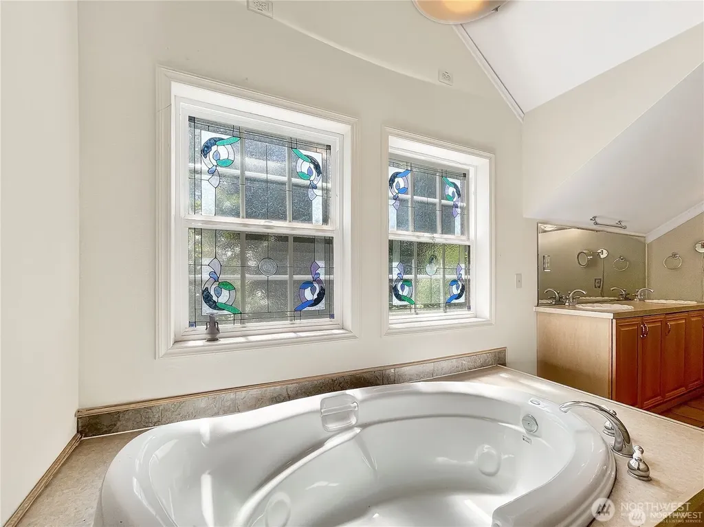 890 Wynwood Drive Shelton WA 98584