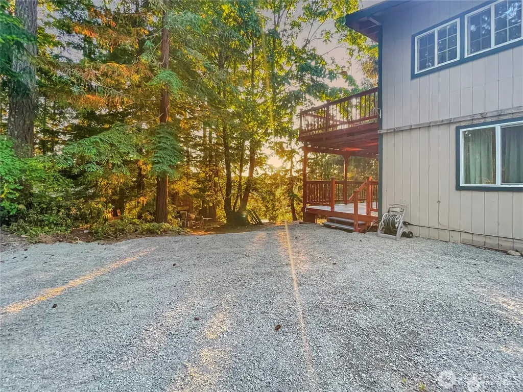 890 Wynwood Drive Shelton WA 98584