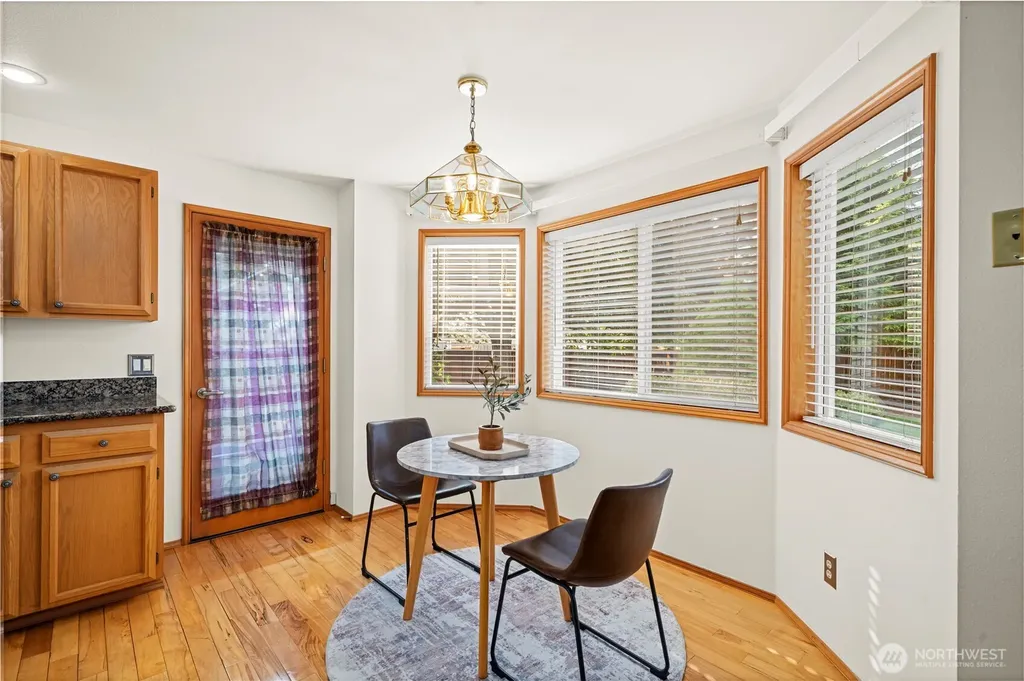 826 SW 347th Court Federal Way WA 98023