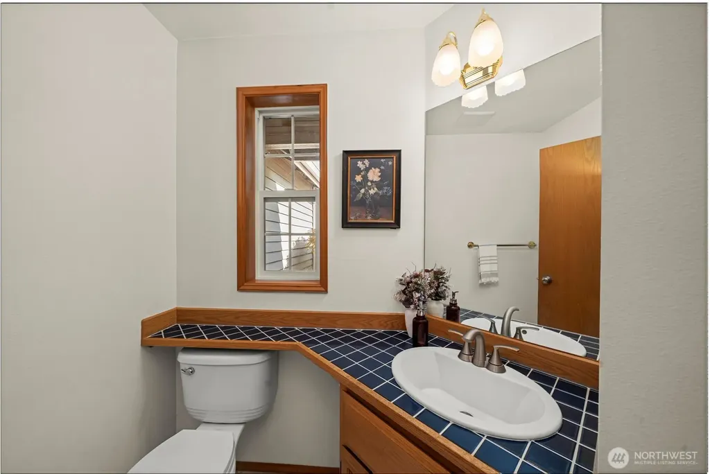 826 SW 347th Court Federal Way WA 98023