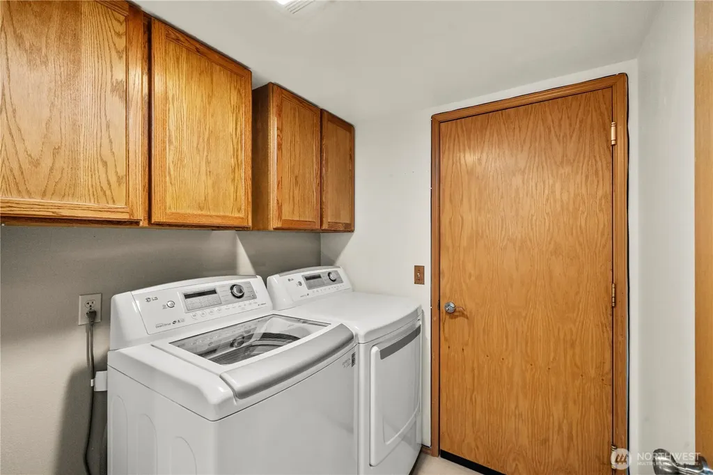 826 SW 347th Court Federal Way WA 98023