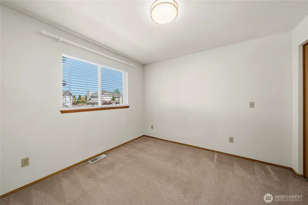 826 SW 347th Court Federal Way WA 98023