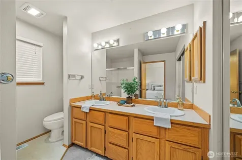 826 SW 347th Court Federal Way WA 98023