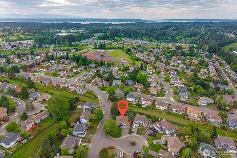 826 SW 347th Court Federal Way WA 98023