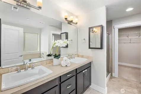 20420 5th Avenue W Lynnwood WA 98036
