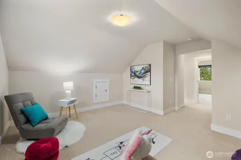 20420 5th Avenue W Lynnwood WA 98036