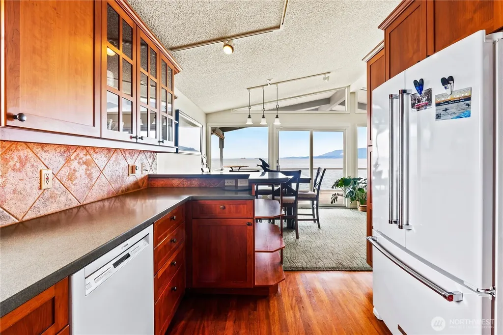 9609 Samish Island Road Bow WA 98232