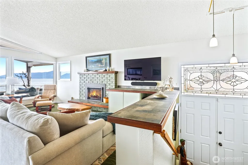 9609 Samish Island Road Bow WA 98232