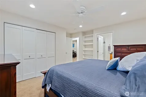 18483 47th Place NE Lake Forest Park WA 98155