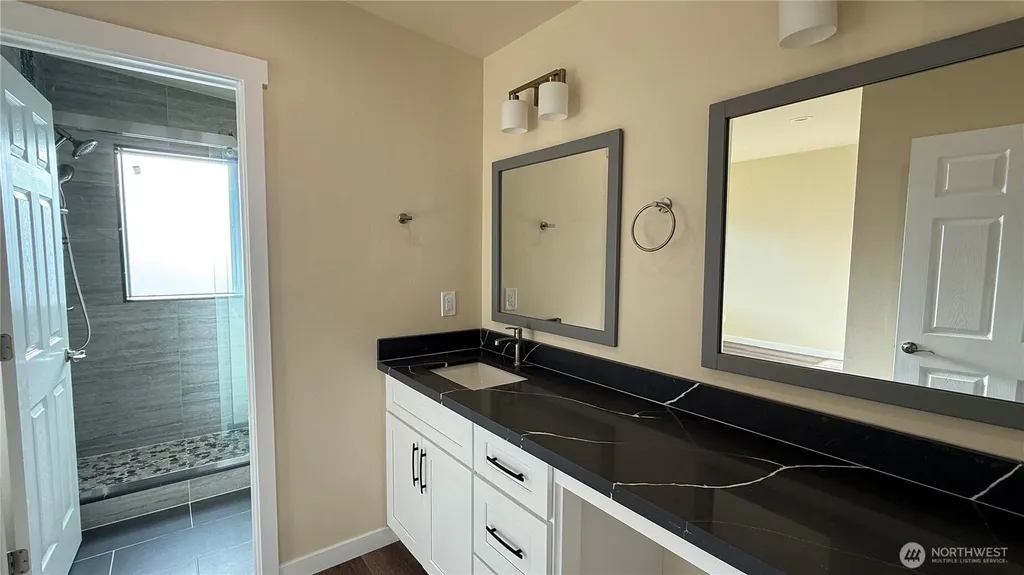 9025 38th Avenue S Seattle WA 98118