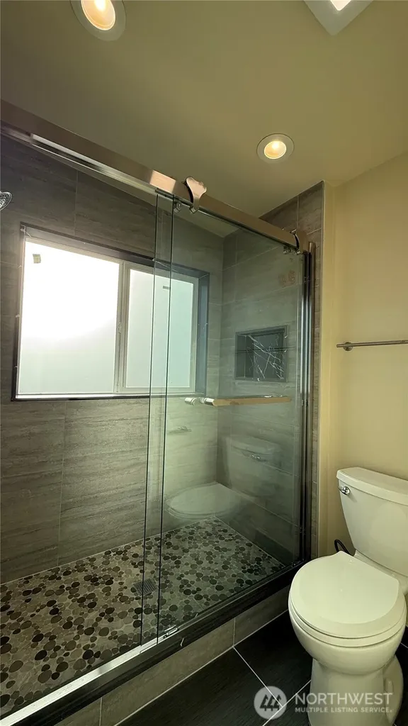 9025 38th Avenue S Seattle WA 98118