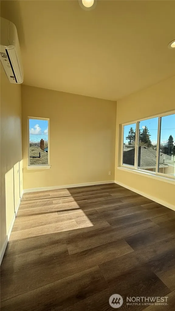 9025 38th Avenue S Seattle WA 98118