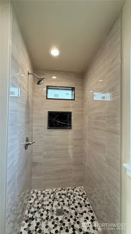 9025 38th Avenue S Seattle WA 98118