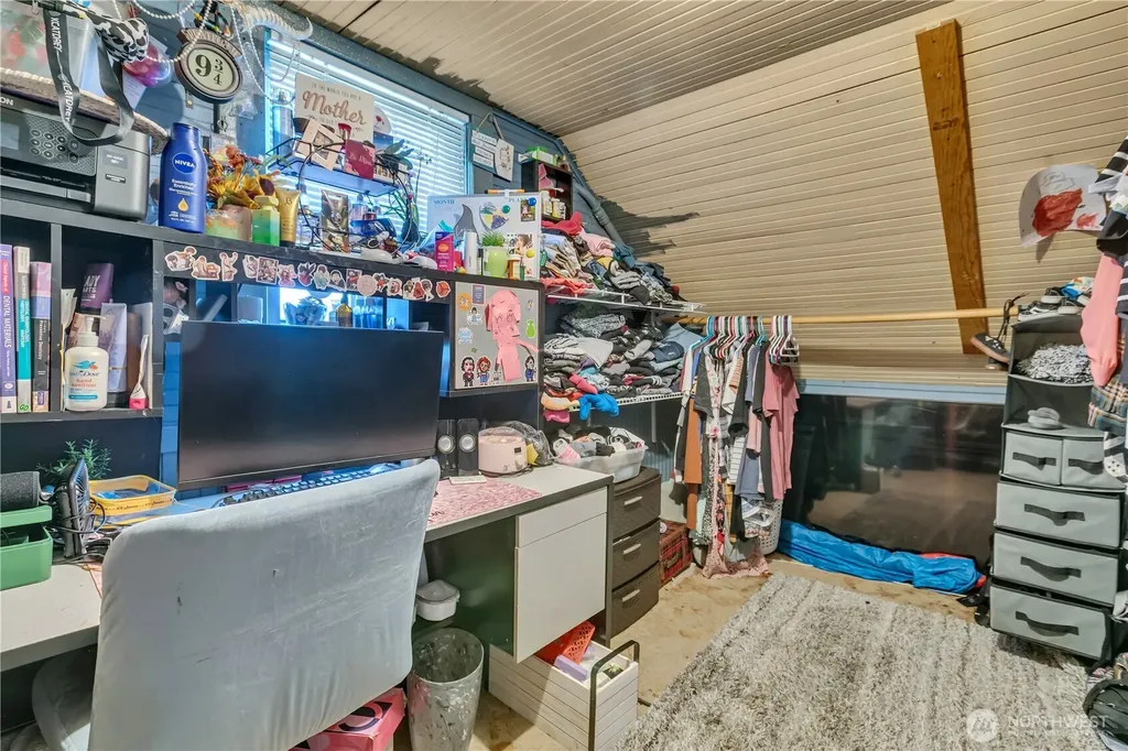 216 127th Street E Tacoma WA 98445