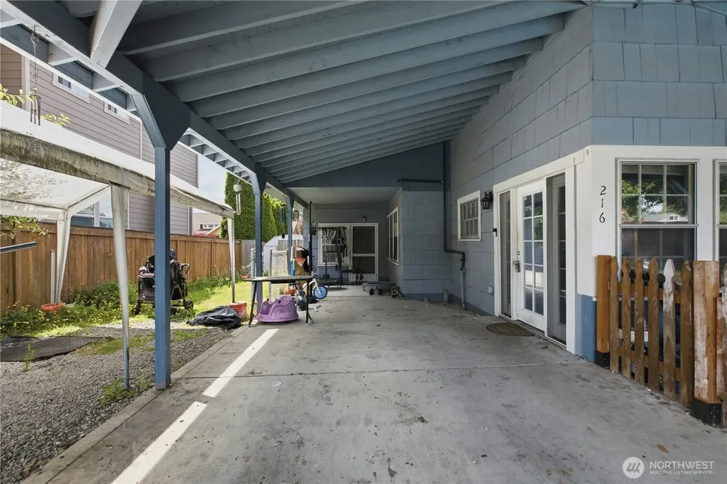 216 127th Street E Tacoma WA 98445