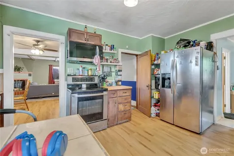 216 127th Street E Tacoma WA 98445