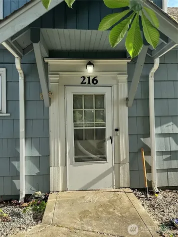 216 127th Street E Tacoma WA 98445