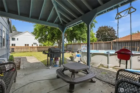 216 127th Street E Tacoma WA 98445
