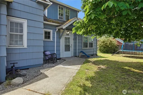 216 127th Street E Tacoma WA 98445