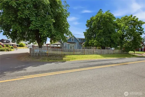 216 127th Street E Tacoma WA 98445