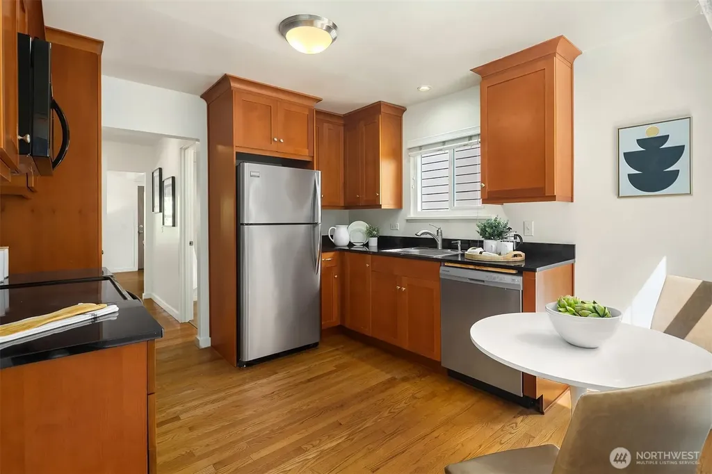 17 W Dravus Street Seattle WA 98119