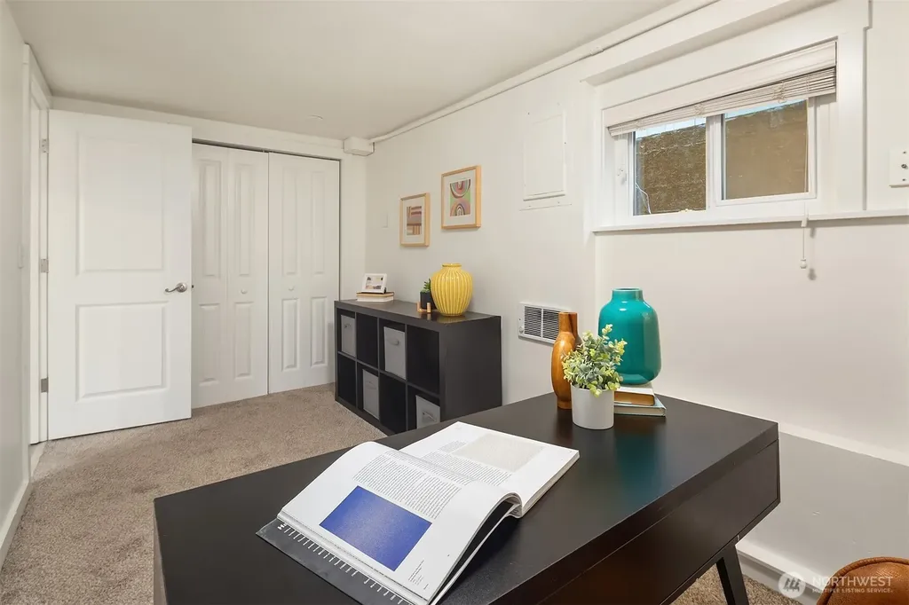 17 W Dravus Street Seattle WA 98119