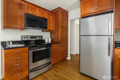 17 W Dravus Street Seattle WA 98119